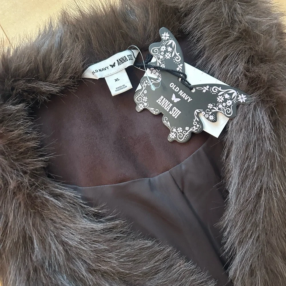 Old Navy x Anna Sui Vegan Suede Coat - Picture 4 of 4